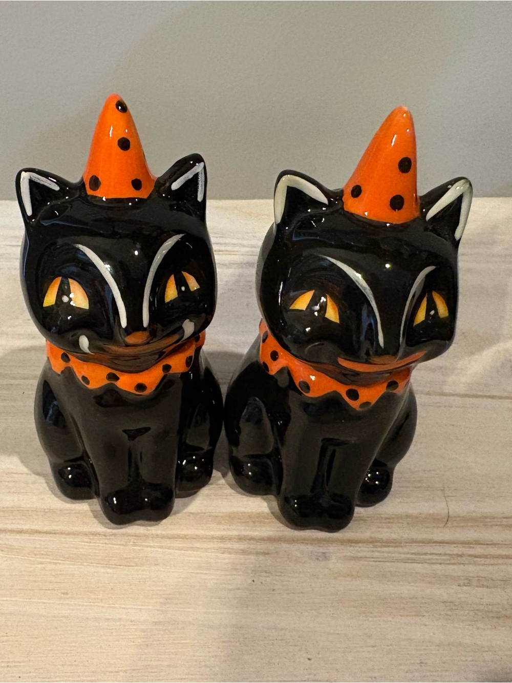 Black Ceramic Cat Salt and Pepper Shakers with Orange Hats - Home Accents